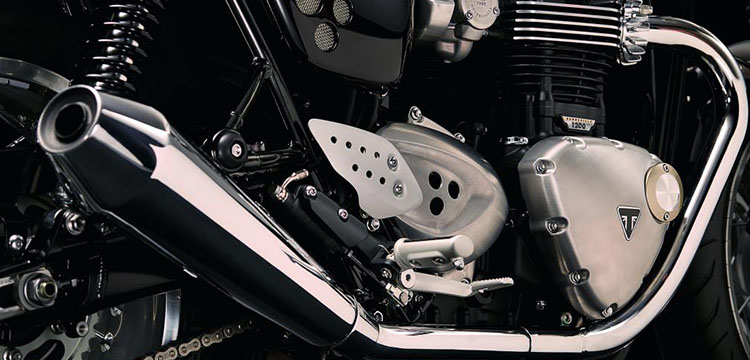 triumph thruxton exhaust options